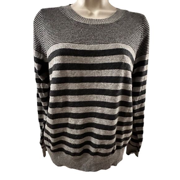 J. Crew ~ Black and grey striped crew neck sweater ~ merino wool blend ~ size M - Picture 10 of 10